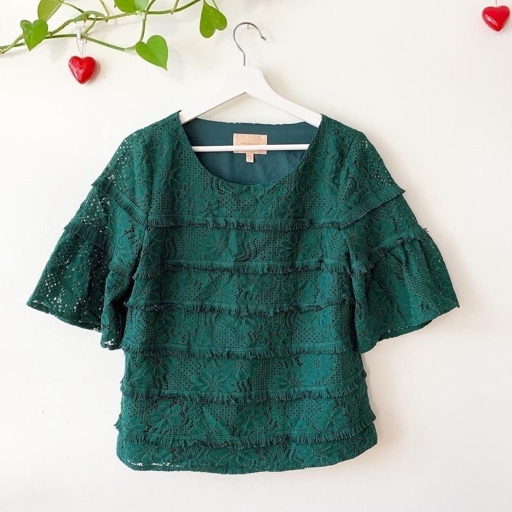 Skies are Blue Green Audrie Allover Lace Bell Sleeve  Blouse Size Medium Petites